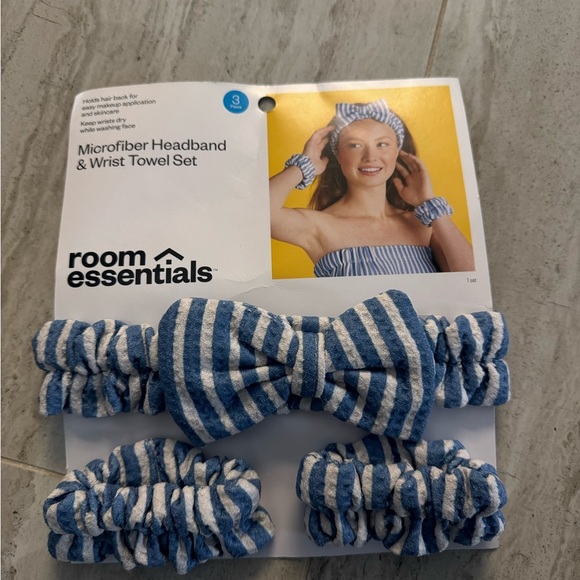 Room Essentials Accessories - Room Essentials Striped Blue and White Headband & Wrist Towel Set